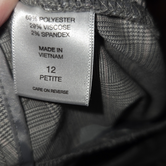 NY&Co Gray Plaid Dress Pants - Picture 11 of 11